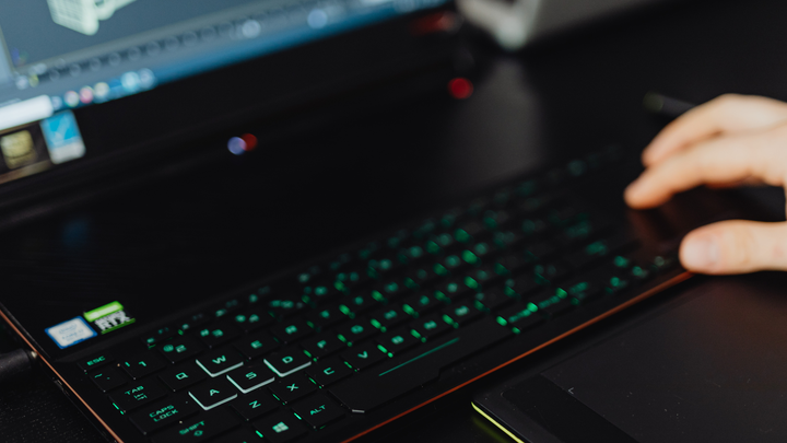 role of Artificial Intelligence (AI) in creating highly personalized user journeys on websites